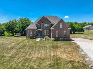 23514 S Lucille Ln, Peculiar, MO 64078