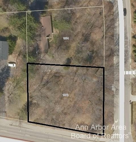 1st image of 1872 Arlington Blvd