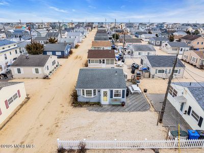37 E Penguin Way, Lavallette, NJ, 08735