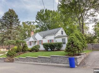 50 High St, Closter, NJ 07624