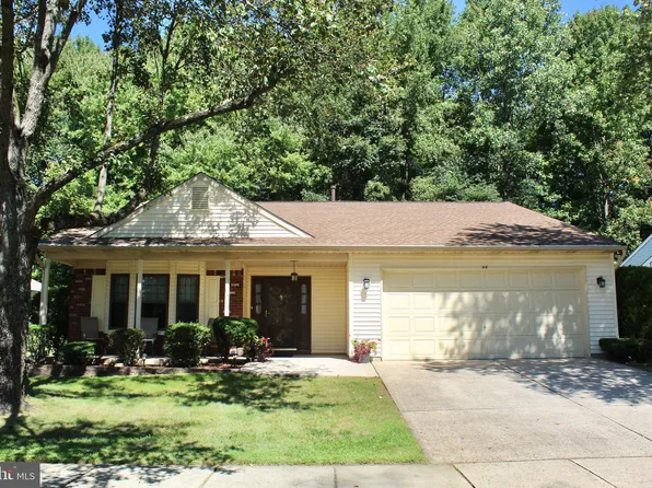 44 Deep Hollow Ln N, Columbus, NJ 08022