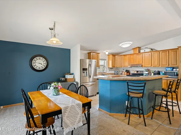 200 Yampa Ave, Parachute, CO 81635