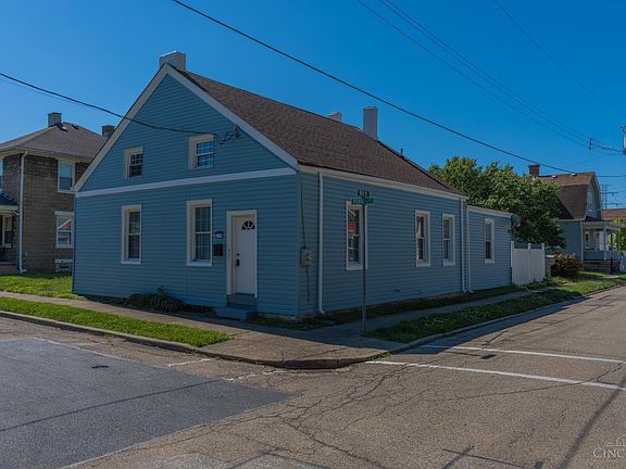 3rd image of 435 Pearl St