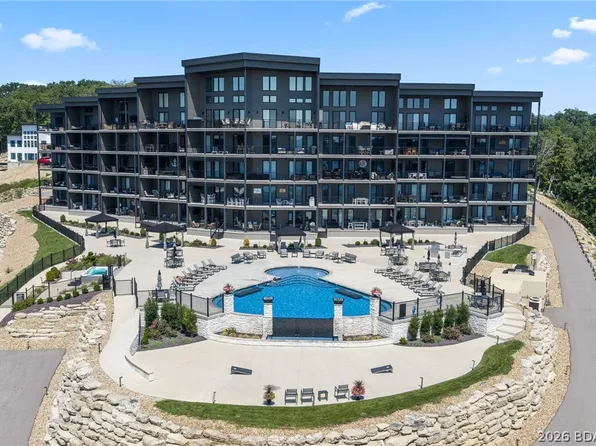 182 Haves Place Dr #3H, Lake Ozark, MO 65049