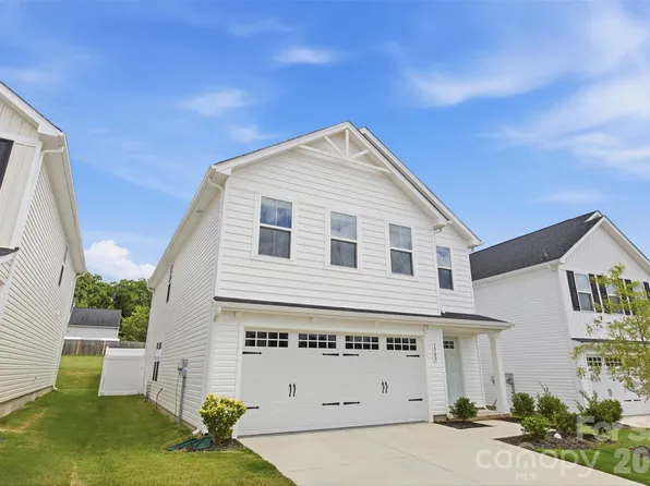 1705 Gutter Branch Dr, Charlotte, NC 28216