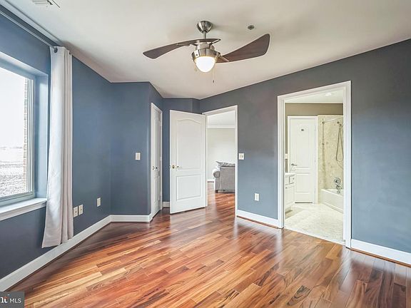 4th image of 1050 N Stuart St APT 411