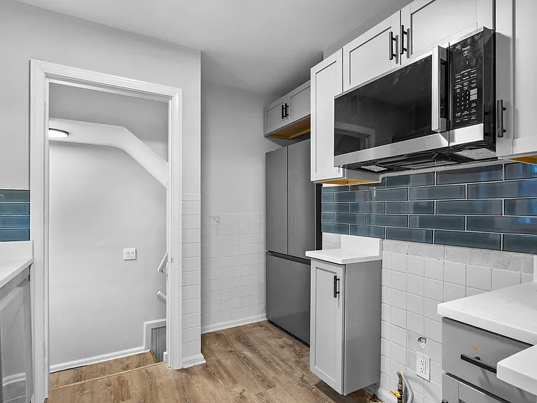 414 Aqua Ct — Photo 13