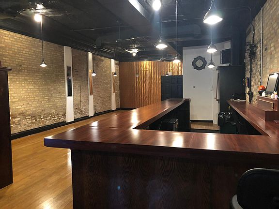 2nd image of 6341 N Clark St #1