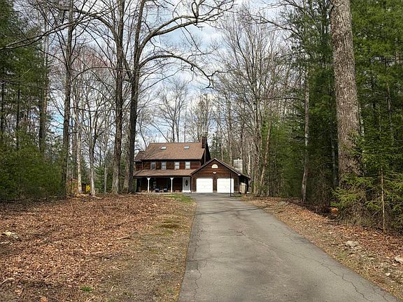 3rd image of 25 Old Farm Road