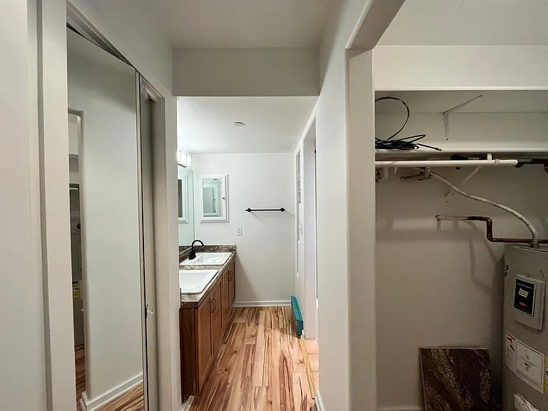 Midland Ave — Photo 15
