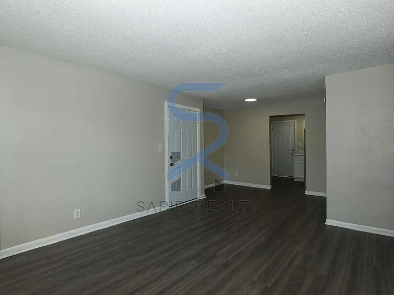 2065 Alison Ct SW #7 — Photo 5