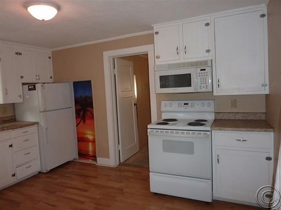 4th image of 420 W Franklin St