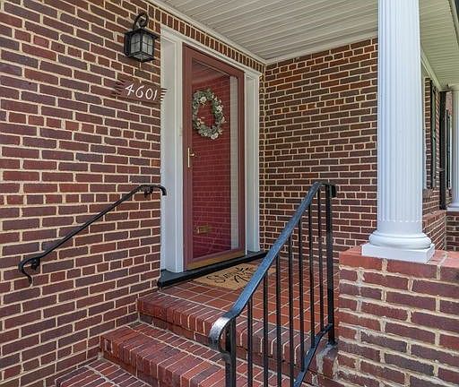 5th image of 4601 W Grace St