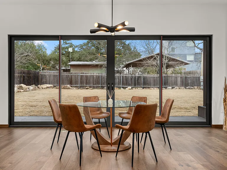 2915 Chisholm Trl — Photo 9