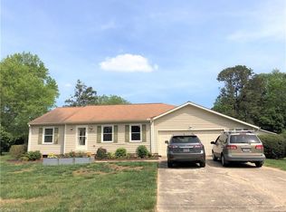 3214 Dillon Rd, Jamestown, NC 27282
