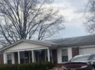 720 Millstone Dr, Florissant, MO 63033