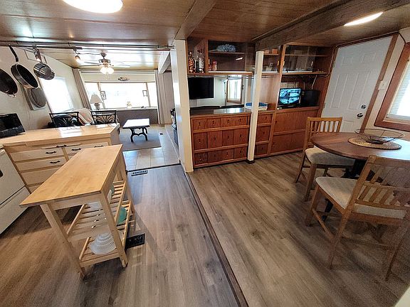 Kitchen dining room new viny