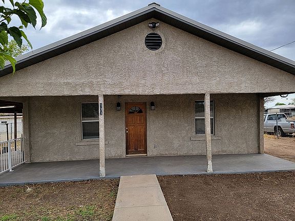 Front view of home