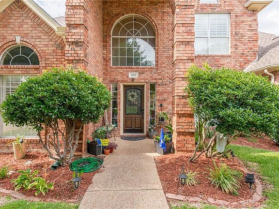 5th image of 3707 Blue Forest Dr