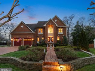 6214 Wayles St, Springfield, VA 22150