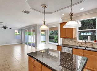 2804 Shaughnessy Dr, Wellington, FL 33414