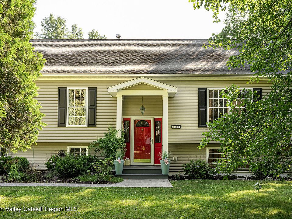 1st image of 26 Thornwood Lane