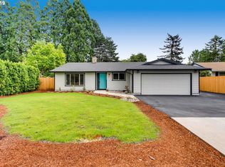 18690 Roundtree Dr, Oregon City, OR 97045