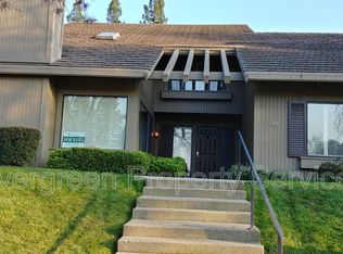 11458 Coloma Rd, Gold River, CA 95670