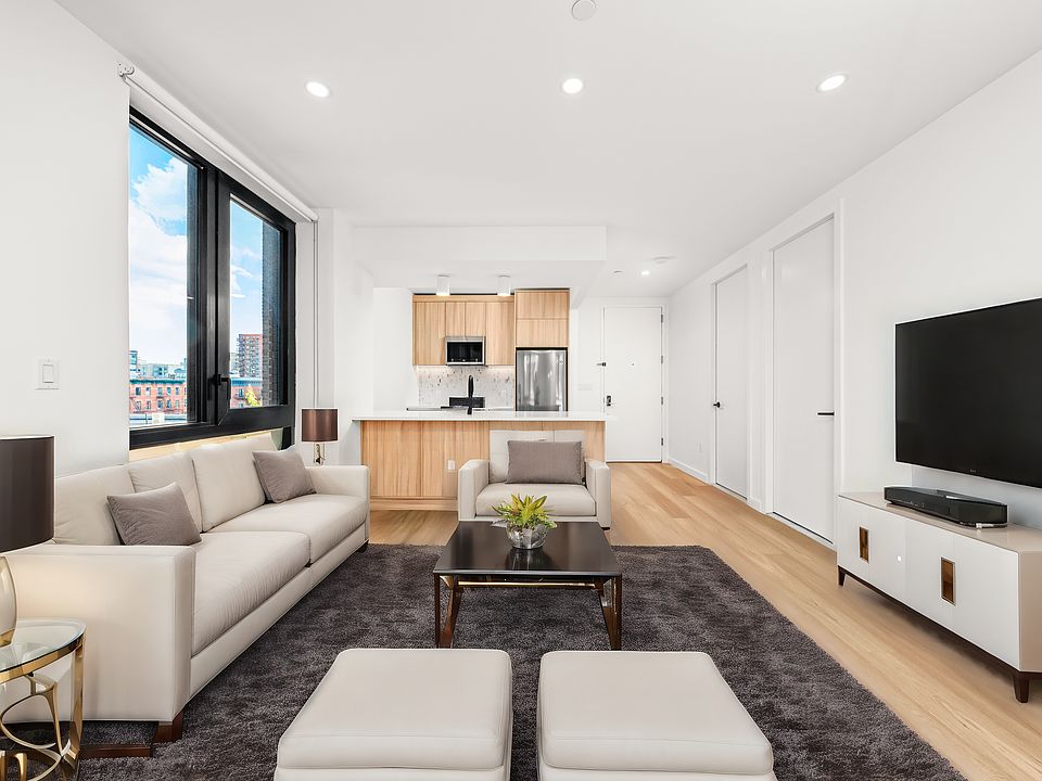 1st image of 1010 Pacific St #316