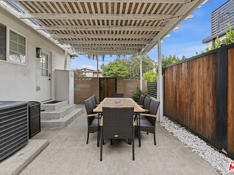 12500 Miranda St — Photo 14