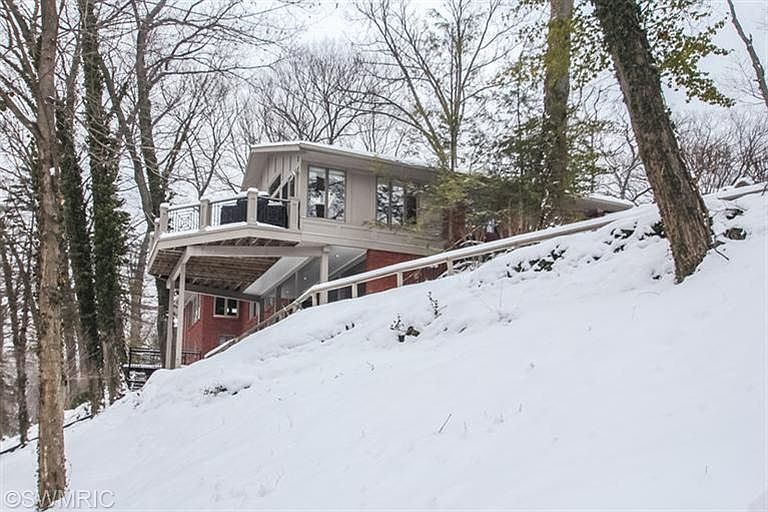 1st image of 2809 Cascade Springs Dr SE