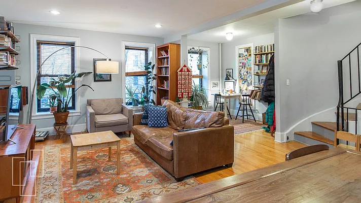 Rented by Garfield Realty  | media 16