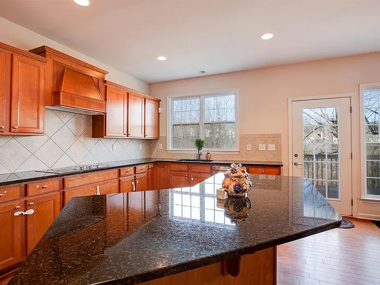 4220 Agard St — Photo 10