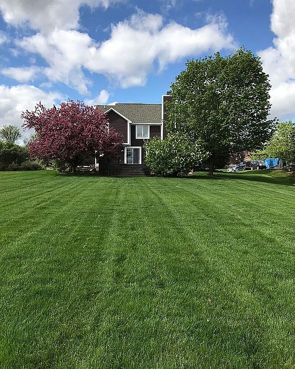 2nd image of 8552 Glen View Dr