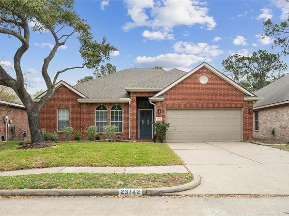 23742 River Place Dr