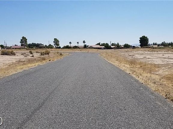 3rd image of 2000 Waterhole Canyon Ave