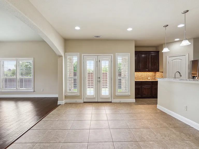 4213 Pecan Bend Ln — Photo 5