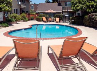 El Prado, Los Altos, CA 94022