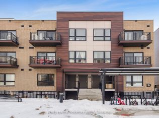 10 Palace St N #D10, Kitchener, ON N2E 0J3