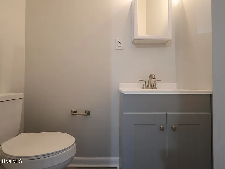 602 Seminole Trl — Photo 12