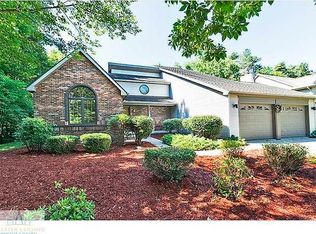 3900 White Pine Dr, Dewitt, MI 48820