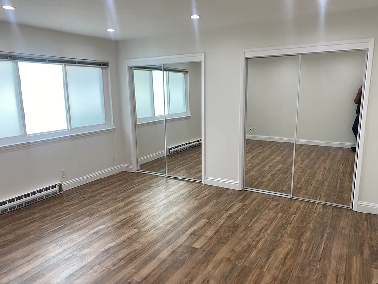 1144 Capuchino Ave #4 — Photo 4