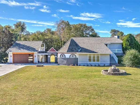 1415 Clear Creek Dr, Springdale, AR 72764