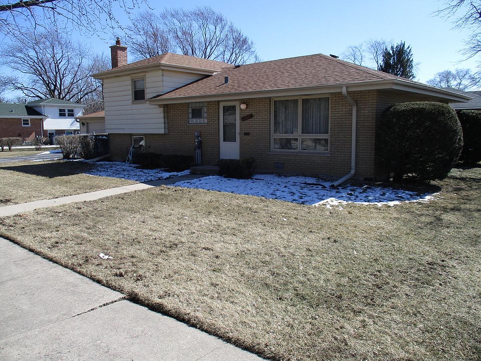 1st image of 15837 State St