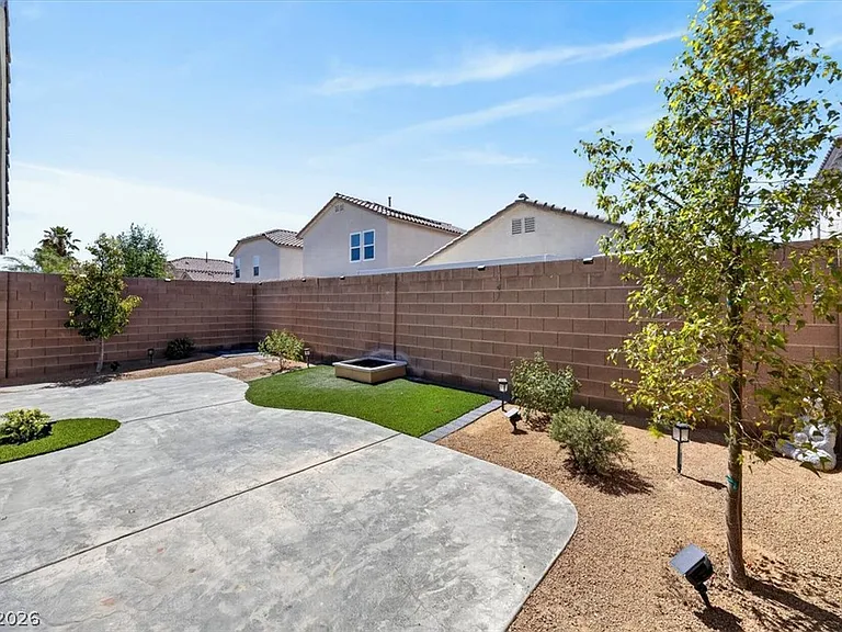 6377 Whispering Clouds Ct — Photo 35