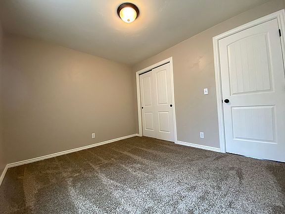 2nd image of 9589 W Marigold St