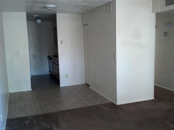 2nd image of 2712 N Salem