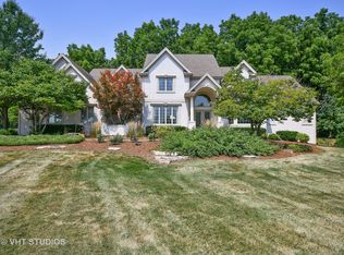 38W330 Henricksen Rd, St Charles, IL 60175
