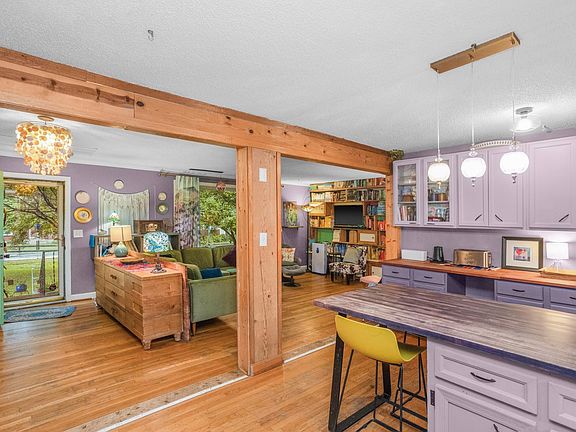 5th image of 4117 Saunders Ave