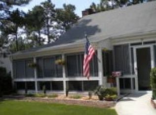 21 Village Green Cir, Southern Pines, NC 28387